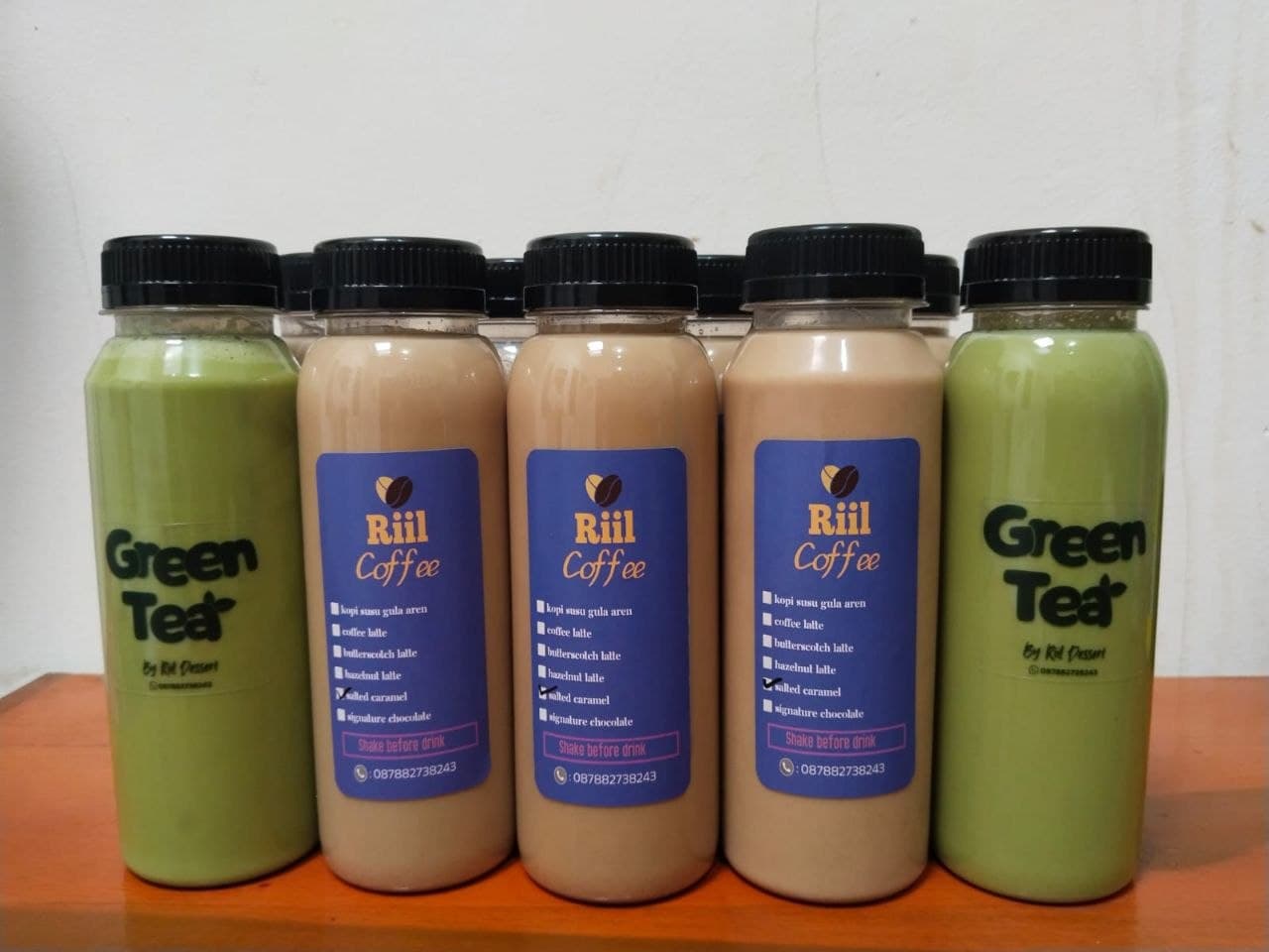 Semua minuman Rill Kopi & Dessert